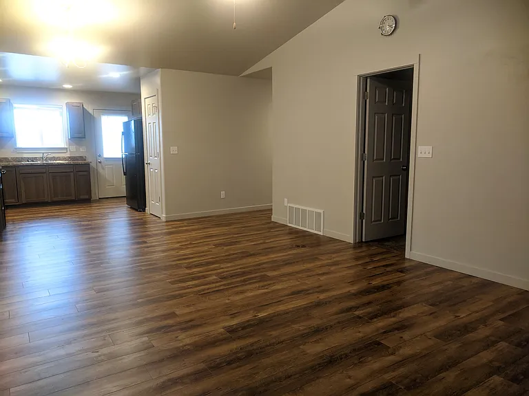 28 Empire Loop — Photo 3
