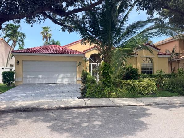 1065 Siena Oaks Cir E