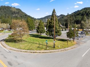 400 Old Hwy S, Wolf Creek, OR
