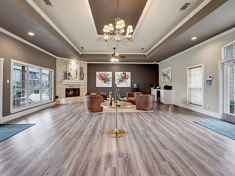 Riviera Apartments — Photo 1