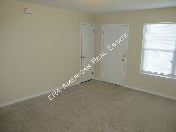 2nd image of 28 Garden Ln APT 9