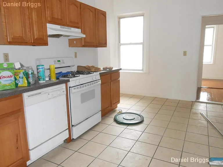 1905 Beacon St #4 — Photo 5
