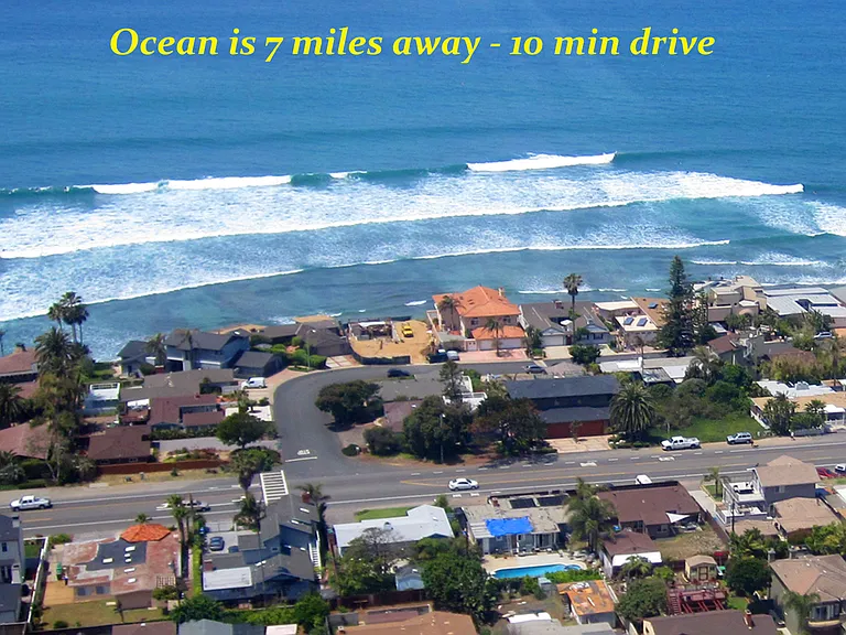 Several nice swimming & surfing beaches are a 10 minute drive away (~7 miles)
