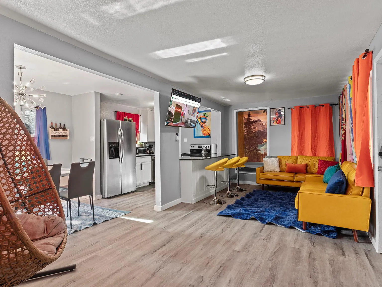 7 bed, $5,000 — Photo 1