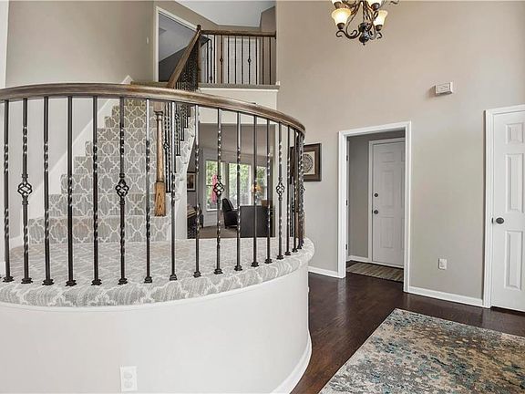 3rd image of 8506 W 130th St