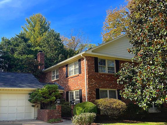3rd image of 3802 Moss Brooke Ct