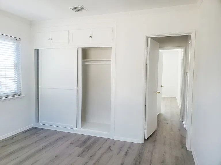 1123 S Cochran Ave #3 — Photo 10