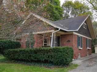 1213 Whites Rd, Kalamazoo, MI 49008