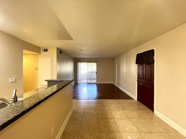 2550 San Gabriel Way #104 — Photo 9