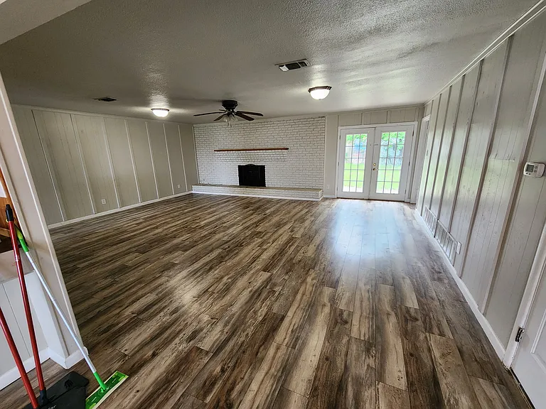 1708 Posey Ln — Photo 4