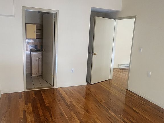 2nd image of 57.5 Madison St #107