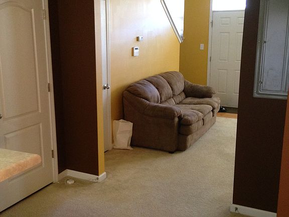 View: Kitchen to LivingRoom