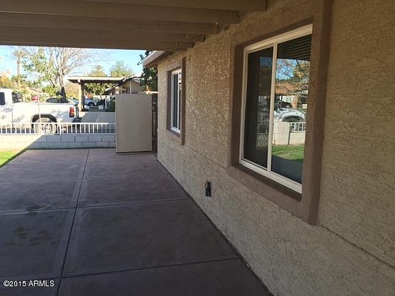 5th image of 3021 W Solano Dr N