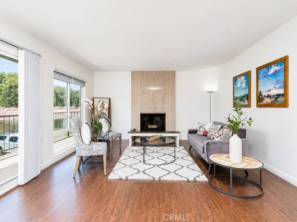 3300 Via Carrizo Unit D, Laguna Woods, CA 92637