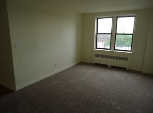 7520 113th St APT 3J, Flushing, NY 11375
