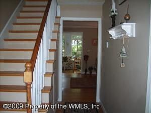 1st image of 113 Loxley Ln