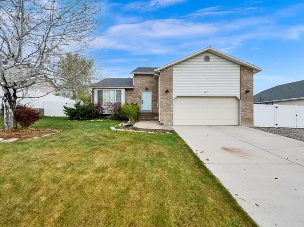 4852 Mountain Laurel Ln, West Jordan, UT 84081