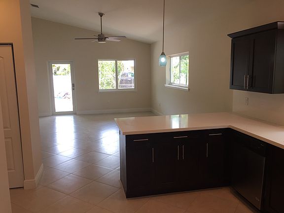 5th image of 630 Cabrera St