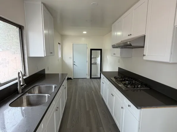 212 N Pasadena Ave #212, Azusa, CA 91702