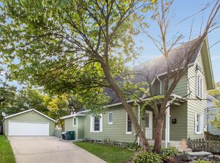 414 N Washington Ave, Batavia, IL 60510