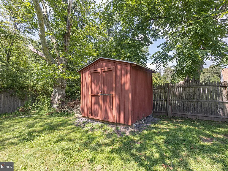 125 Richardson Rd — Photo 39