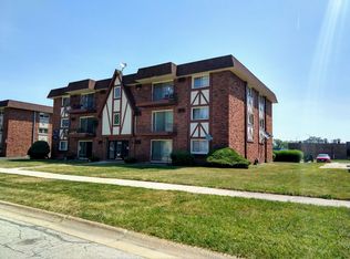 12645 S Alpine Dr APT 12, Alsip, IL 60803