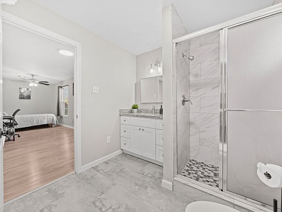4th image of 8139 Kenton St Room 8