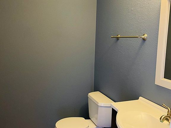 4th image of 1053 Teton Cir