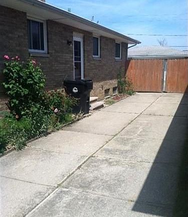 2nd image of 4533 W 144th St