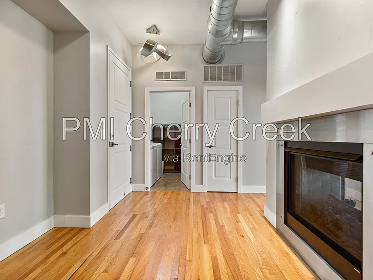 10111 Inverness Main St #414 — Photo 3