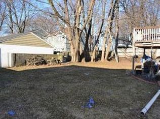 4 Summit St, Danbury, CT 06810
