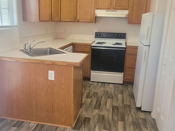 4th image of 481 1/2 Tracy Dr APT 3