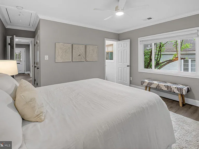 3305 W Coquelin Ter — Photo 22