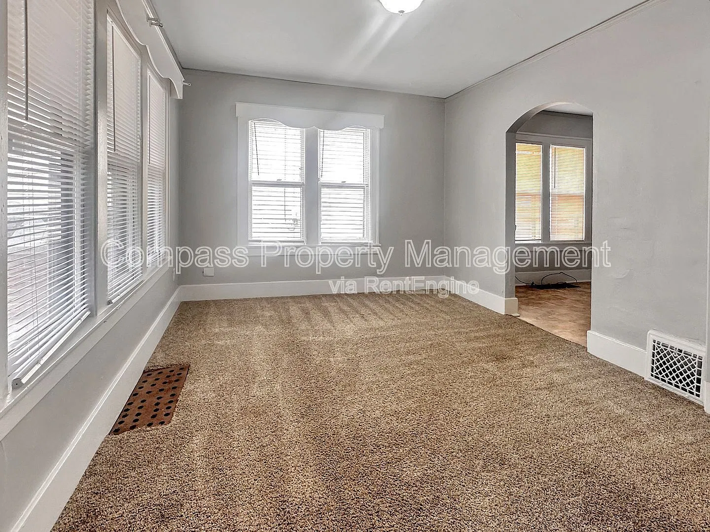 3 bed, 1.0 bath, 1000 sqft, $1,595 — Photo 4