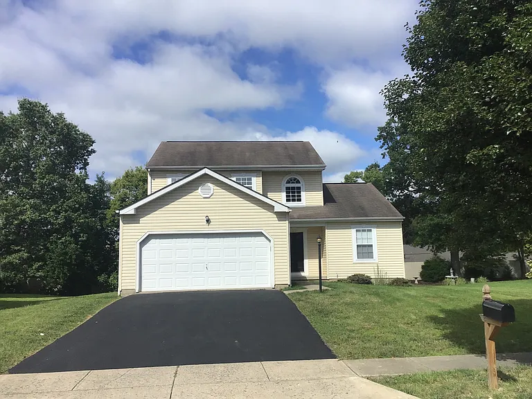368 Evergreen Cir — Photo 1