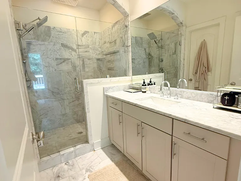 420 S Holmes St — Photo 16