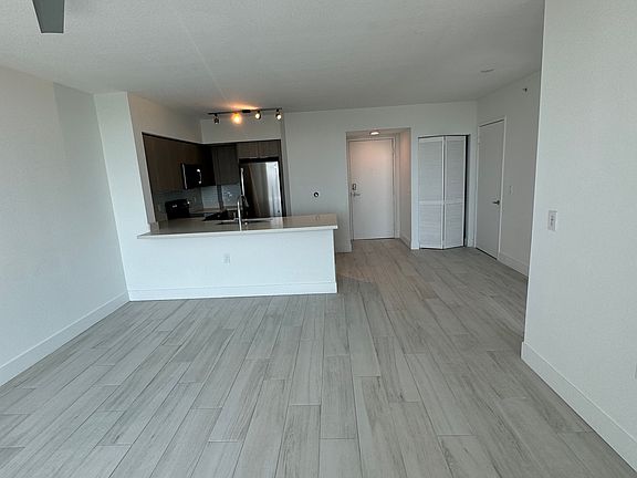2nd image of 602 E Dania Beach Blvd #905