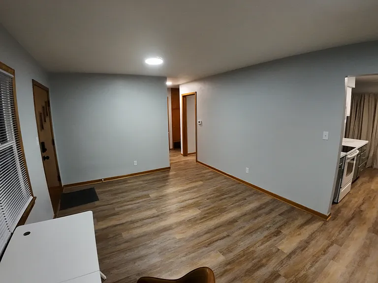 401 Ardmore St — Photo 3