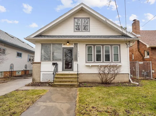 7325 24th AVENUE, Kenosha, WI 53143