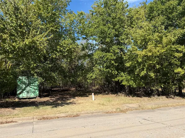 11 E Washington Ave, McAlester, OK 74501