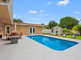 2540 NW 9th Ter, Wilton Manors, FL 33311
