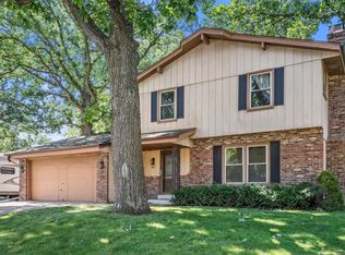 909 School DRIVE, Waukesha, WI 53189