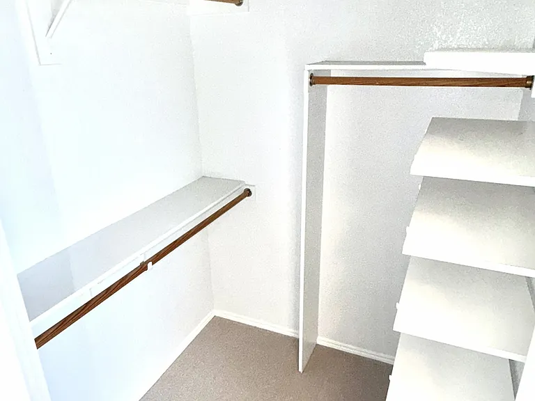 9945 Osprey Dr — Photo 16