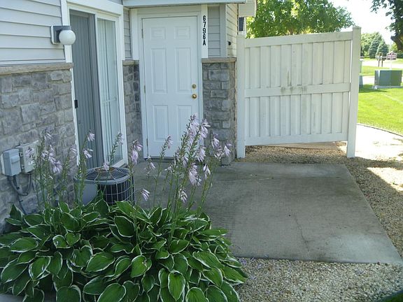 Great Patio For Relaxing!