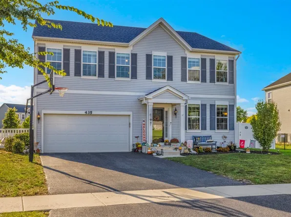 435 Fawn Dr, Oswego, IL 60543