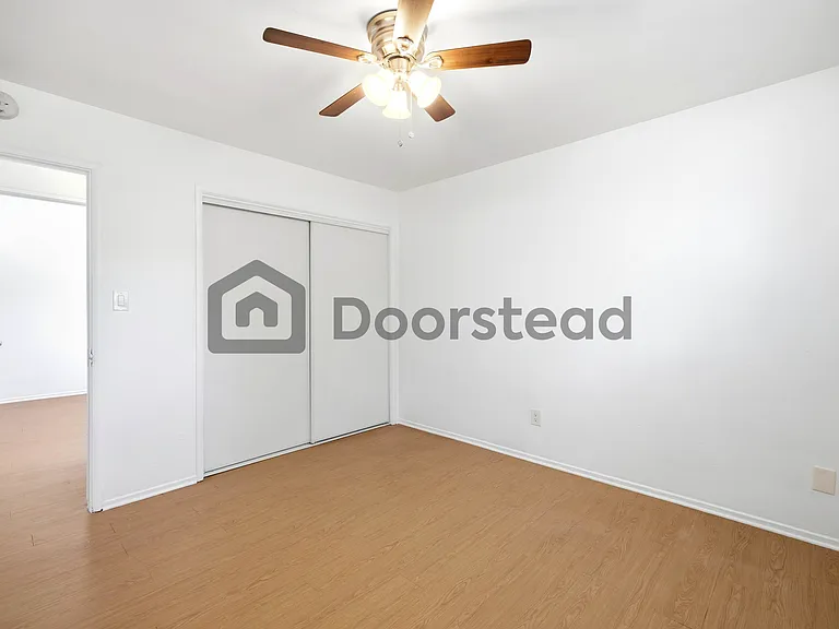 1710 Kenwood St #3 — Photo 16