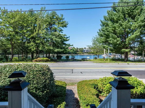 1237 Purcells Cove Rd, Halifax, NS B3P 1B3