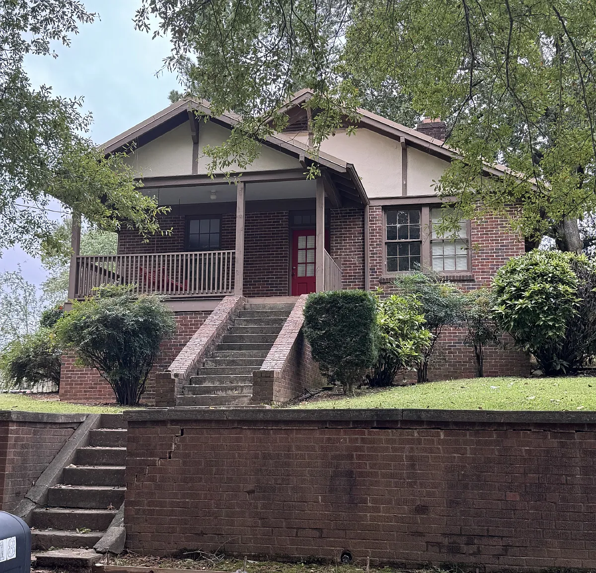 2 bed, 1.0 bath, 896 sqft, $1,490 — Photo 1