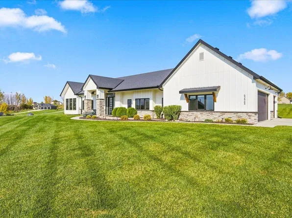 52464 229th St, Glenwood, IA 51534