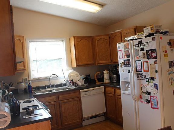 4th image of 2605 Halifax Dr